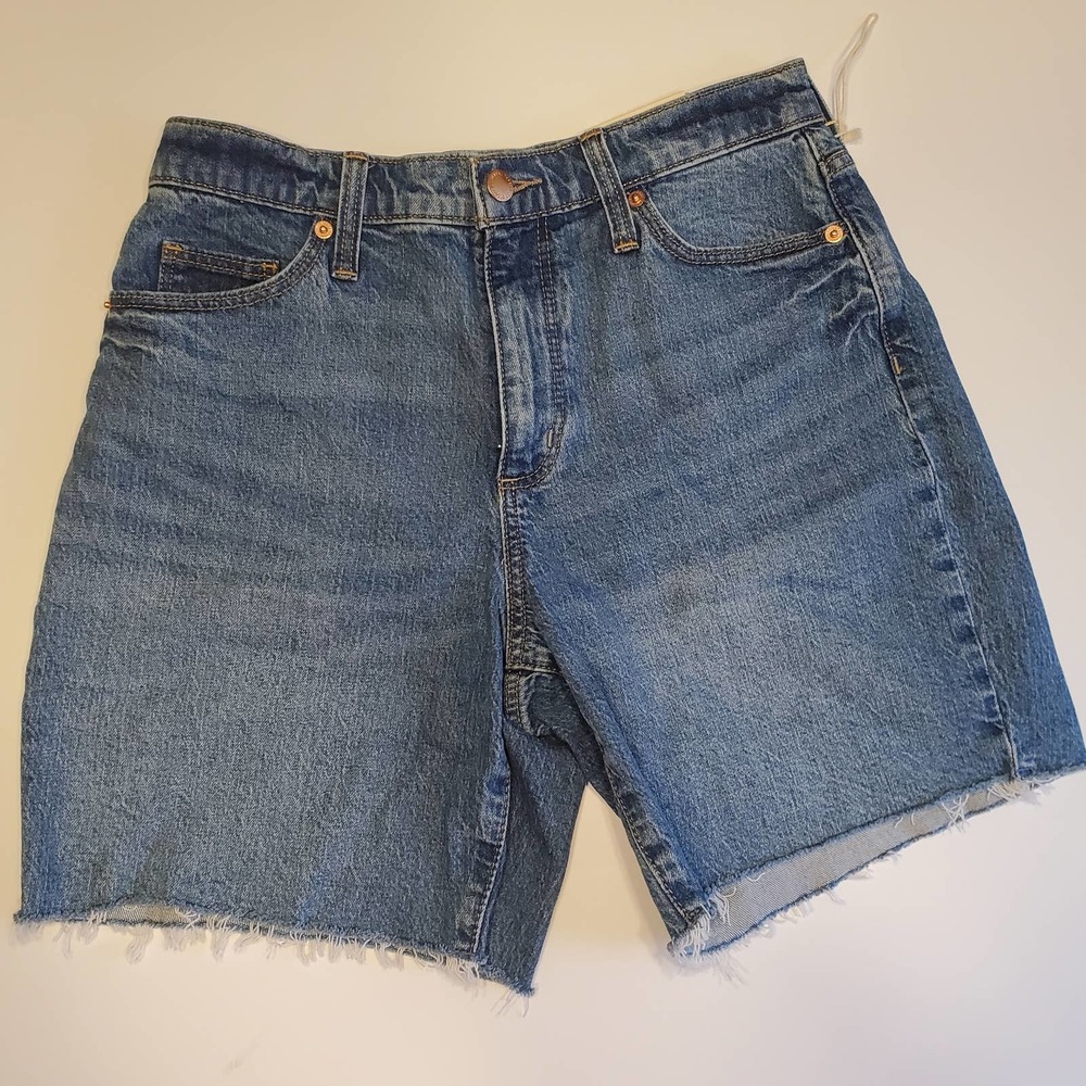 Women's Denim Bermuda Short - Universal Thread, Size 6
